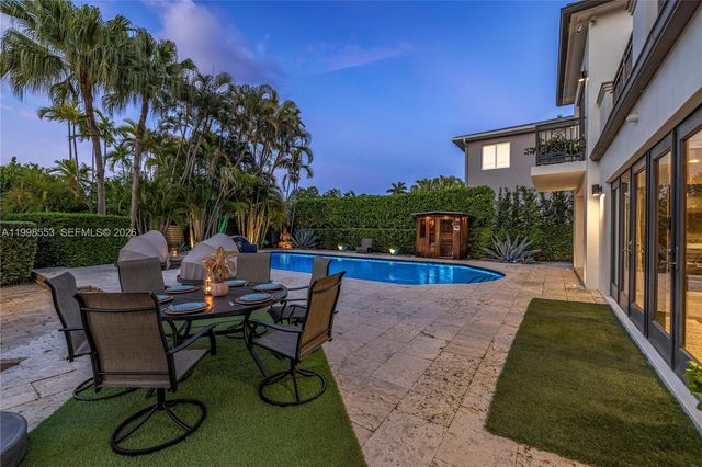 1001 NE 96th St, Miami Shores, FL 33138