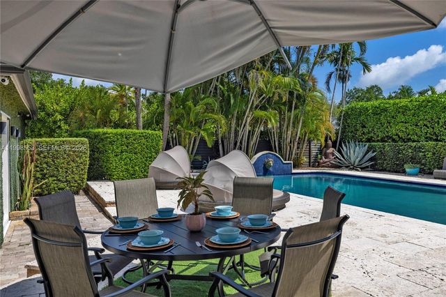 1001 NE 96th St, Miami Shores, FL 33138