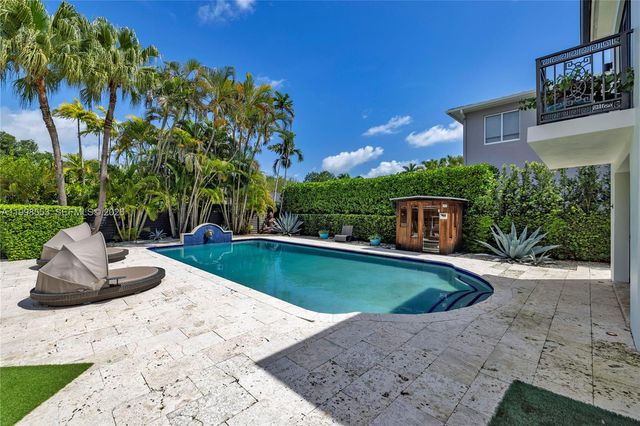 1001 NE 96th St, Miami Shores, FL 33138