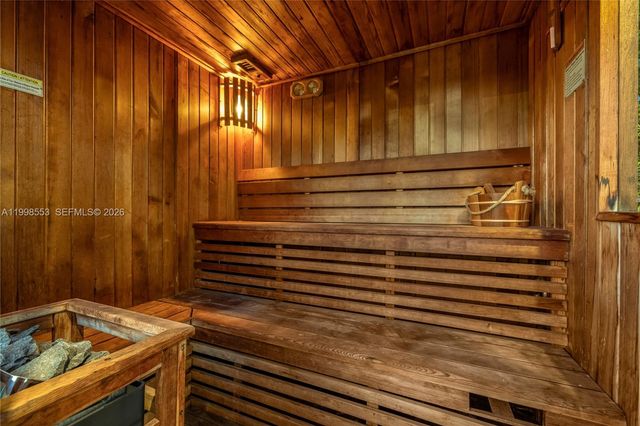 1001 NE 96th St, Miami Shores, FL 33138