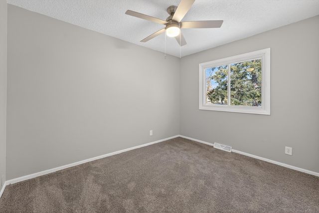 26487 Fenwick Avenue, Wyoming, MN 55092