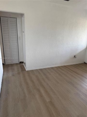 344 SW 80th Ave -, Miami, FL 33144