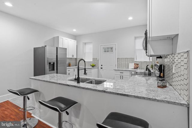 5944 CATHARINE ST, Philadelphia, PA 19143