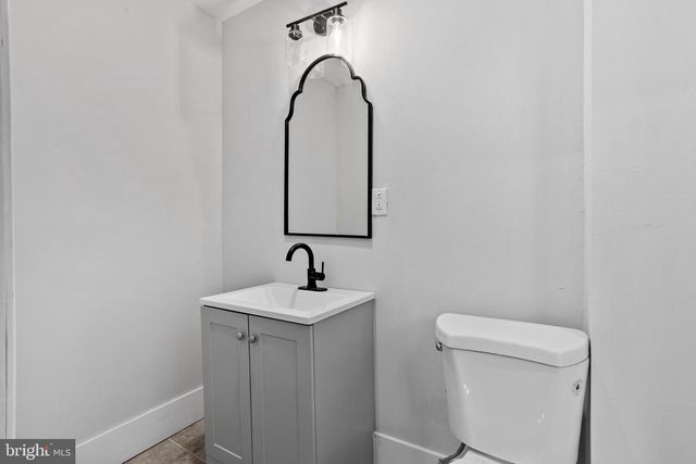 5944 CATHARINE ST, Philadelphia, PA 19143