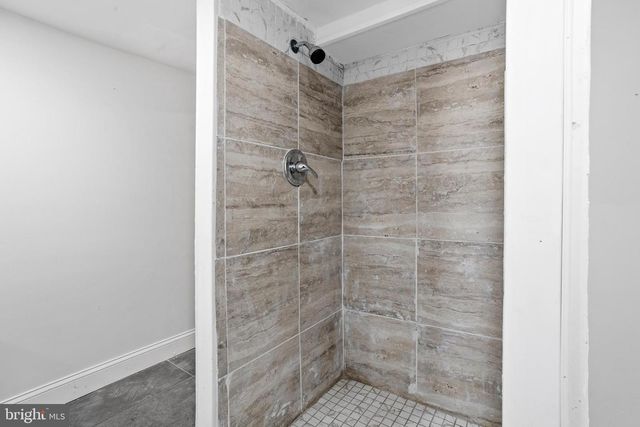 5944 CATHARINE ST, Philadelphia, PA 19143