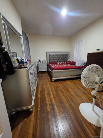 70-35 BROADWAY D10, Jackson Heights, NY 11372