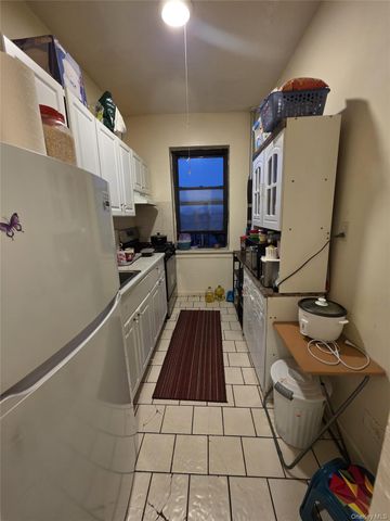 70-35 BROADWAY D10, Jackson Heights, NY 11372
