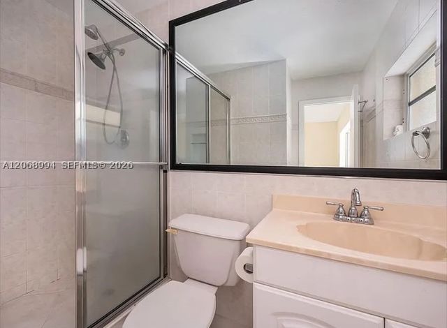 9402 SW 185th Ter, Cutler Bay, FL 33157