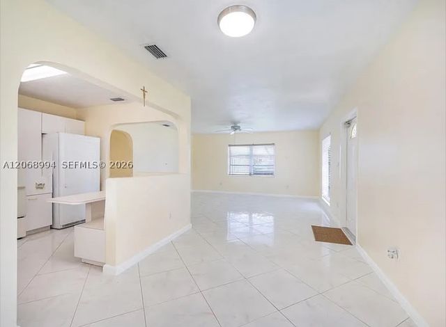 9402 SW 185th Ter, Cutler Bay, FL 33157