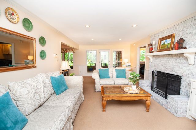619 Pleasant Point, Spartanburg, SC 29301