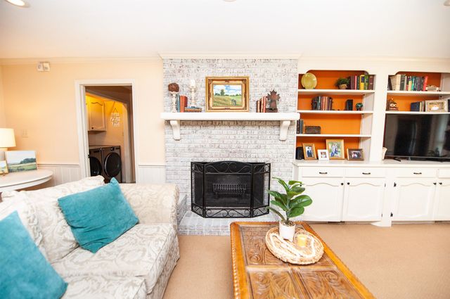 619 Pleasant Point, Spartanburg, SC 29301