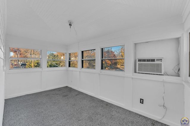 1500 SW Mulvane ST, Topeka, KS 66604