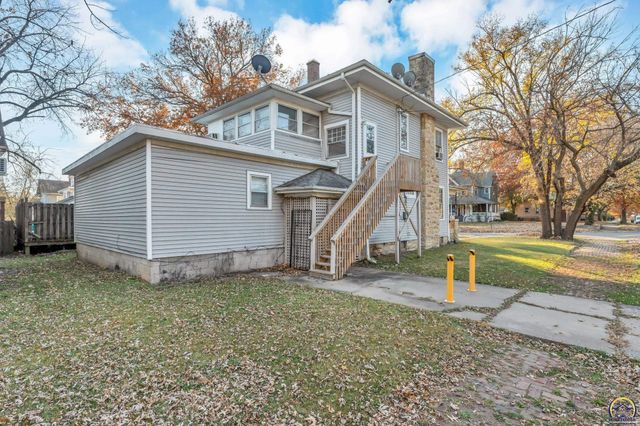 1500 SW Mulvane ST, Topeka, KS 66604