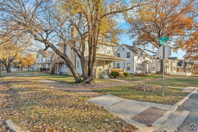 1500 SW Mulvane ST, Topeka, KS 66604