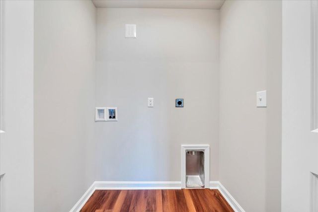 6633 Jojo LN, Roanoke, VA 24019