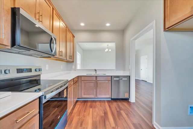 6633 Jojo LN, Roanoke, VA 24019