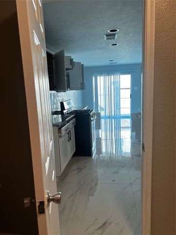 2706 Piney Lake Court, Houston, TX 77038