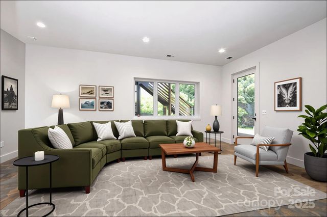 42 Talmadge Street, Asheville, NC 28806