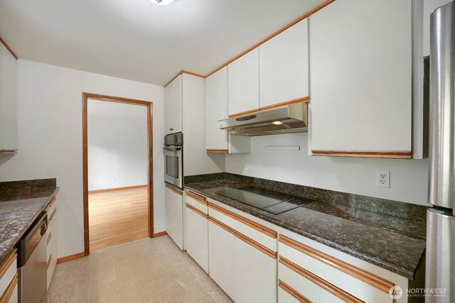 2107 SW 316th Street, Federal Way, WA 98023
