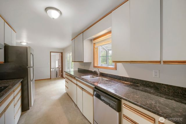 2107 SW 316th Street, Federal Way, WA 98023