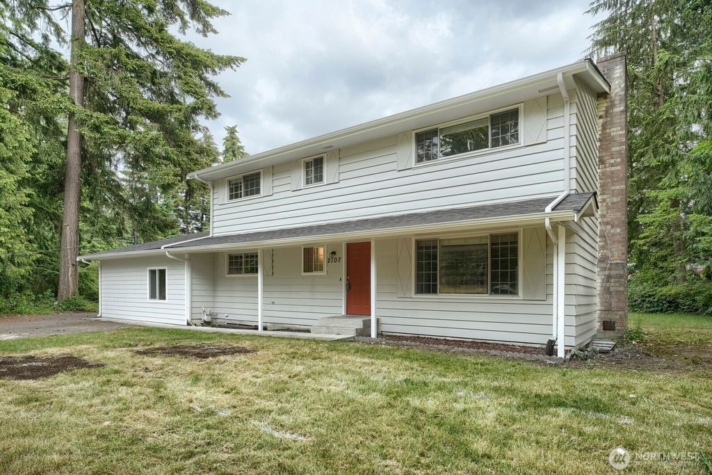 2107 SW 316th Street, Federal Way, WA 98023