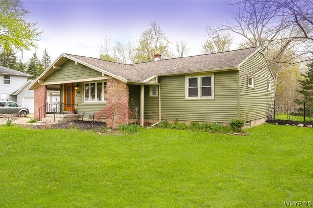 373 Ayer Road, Amherst, NY 14221