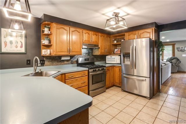 373 Ayer Road, Amherst, NY 14221