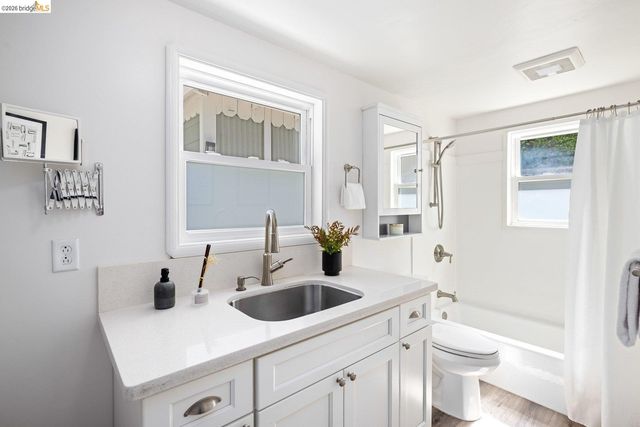 575 Mckinley Ct, San Leandro, CA 94577