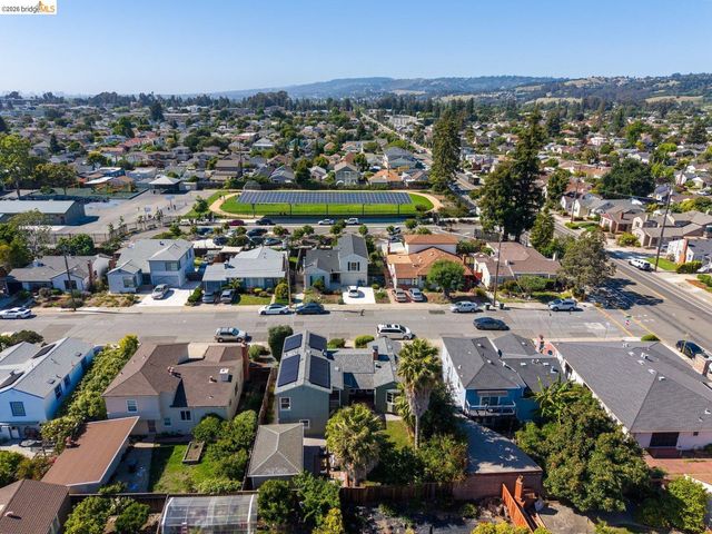 575 Mckinley Ct, San Leandro, CA 94577