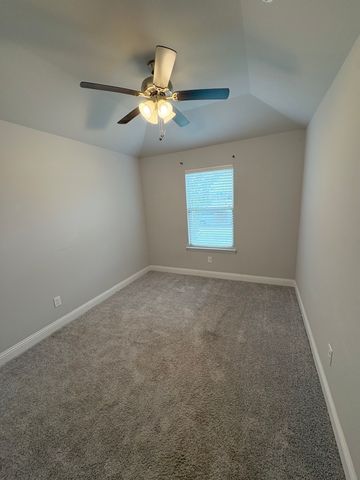 1433 Brindle Drive, Greenville, TX 75402