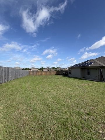 1433 Brindle Drive, Greenville, TX 75402