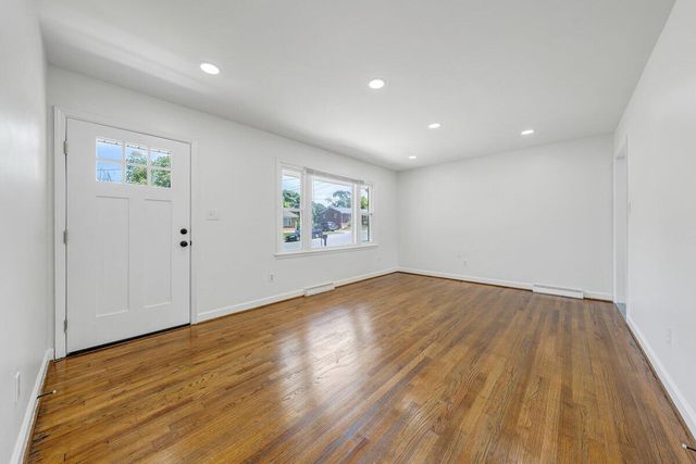 3754 Norway AVE, Roanoke, VA 24017