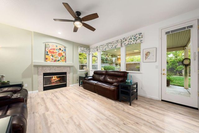 9788 Waterfowl Dr, Elk Grove, CA 95757