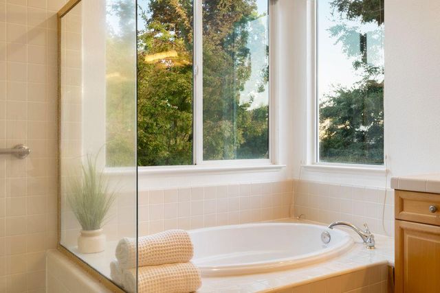 9788 Waterfowl Dr, Elk Grove, CA 95757