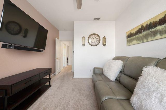 9788 Waterfowl Dr, Elk Grove, CA 95757