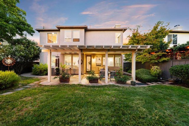 9788 Waterfowl Dr, Elk Grove, CA 95757