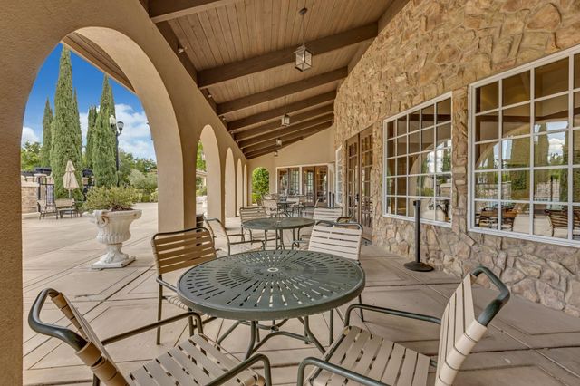 9788 Waterfowl Dr, Elk Grove, CA 95757