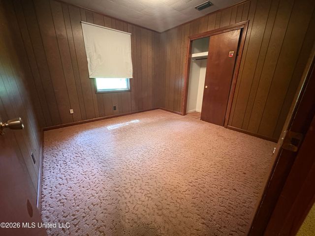 9417 Freeland Street, Moss Point, MS 39562