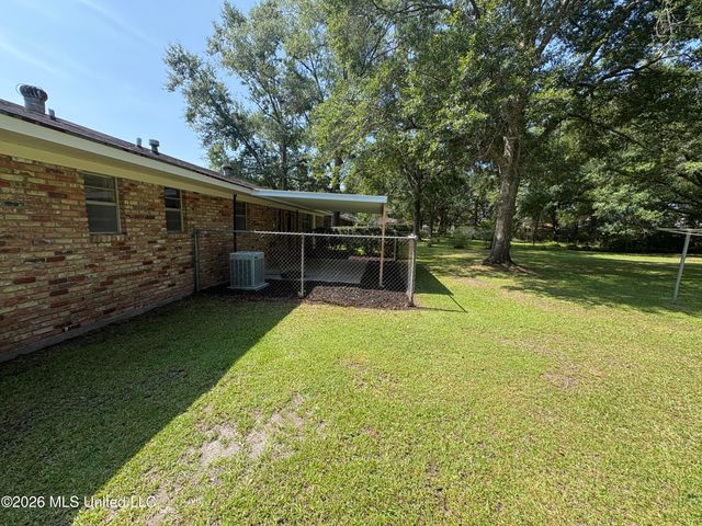 9417 Freeland Street, Moss Point, MS 39562