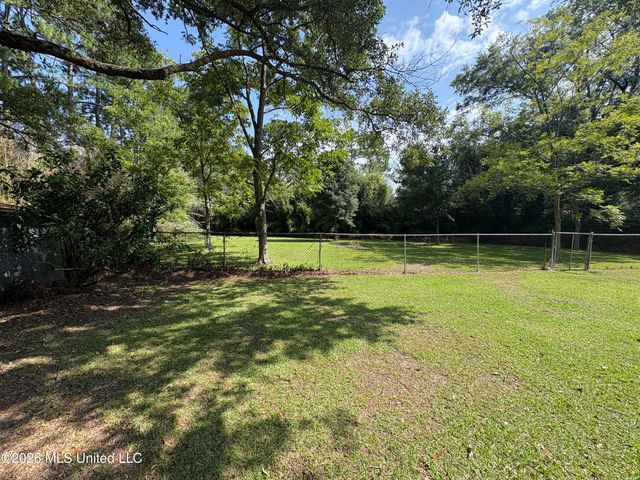 9417 Freeland Street, Moss Point, MS 39562
