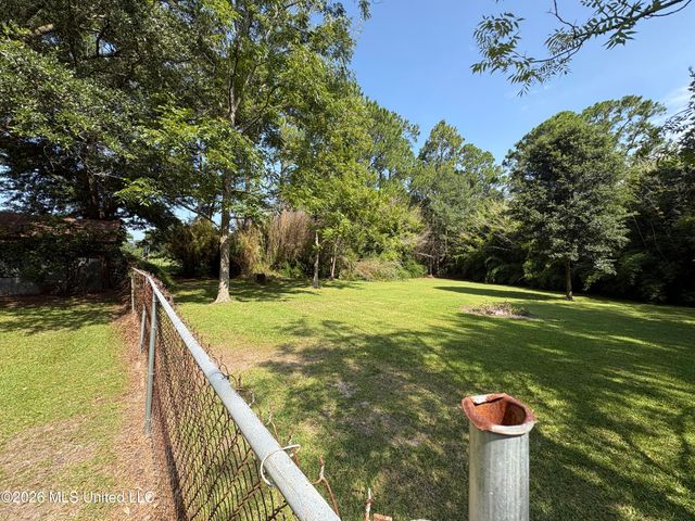 9417 Freeland Street, Moss Point, MS 39562