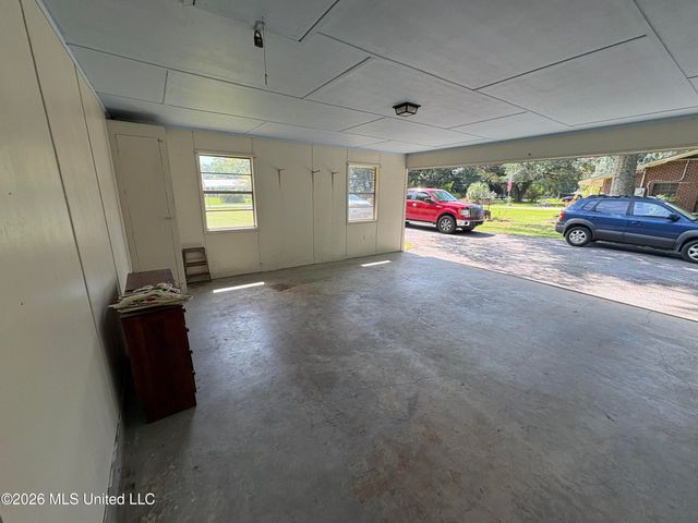 9417 Freeland Street, Moss Point, MS 39562