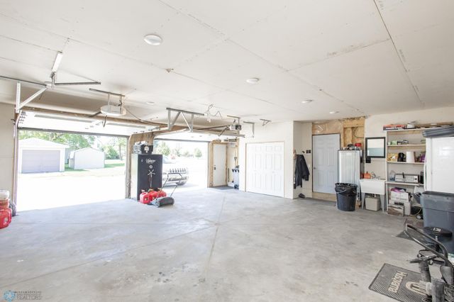 204 4th Avenue E, Ada, MN 56510