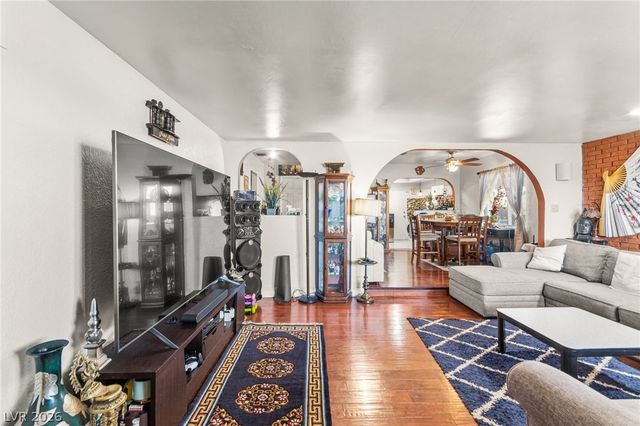 50 East Victory Road, Henderson, NV 89015