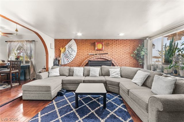 50 East Victory Road, Henderson, NV 89015