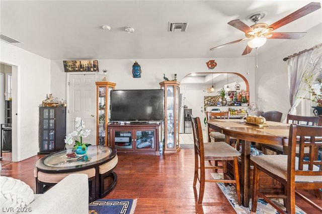 50 East Victory Road, Henderson, NV 89015