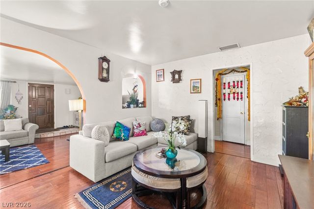 50 East Victory Road, Henderson, NV 89015