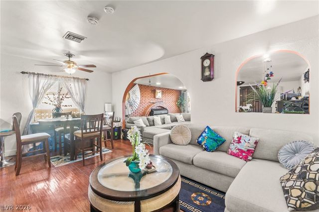 50 East Victory Road, Henderson, NV 89015