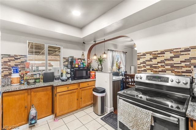 50 East Victory Road, Henderson, NV 89015