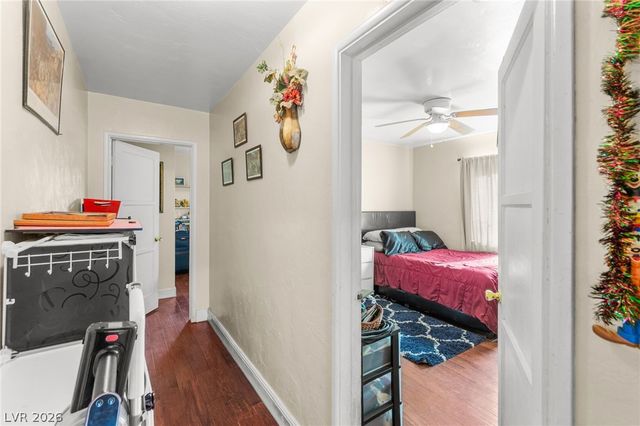 50 East Victory Road, Henderson, NV 89015